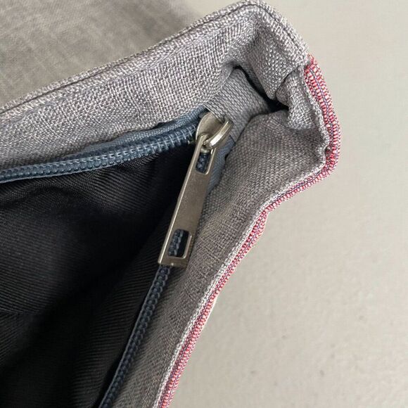 NEW Hello Kitty Tote Bag Purse Sanrio Blue‎ Canvas Zipper Closure Pocket Travel - Picture 7 of 8